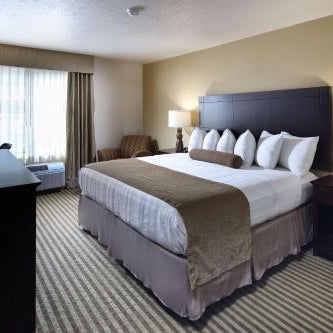 Wyndham Tucson Airport & Conference Center Thumbnail