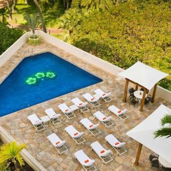 Luana Waikiki Hotel & Suites Thumbnail