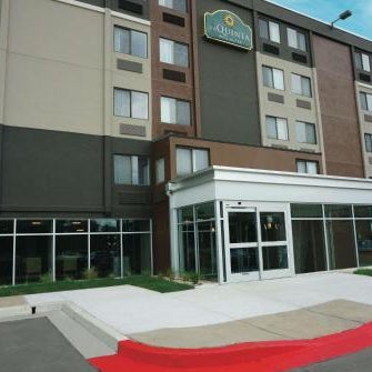 La Quinta Inn & Suites by Wyndham Baltimore N/White Marsh Thumbnail