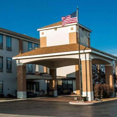 Quality Inn & Suites near St. Louis and I-255 Thumbnail