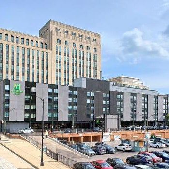 Holiday Inn Hotel & Suites Chicago - Downtown By IHG Thumbnail