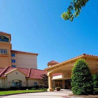 La Quinta Inn & Suites by Wyndham Greensboro Thumbnail