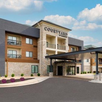 Courtyard by Marriott Springfield Airport Thumbnail
