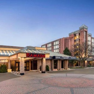 Ramada Plaza by Wyndham Niagara Falls Thumbnail