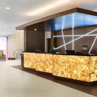 DoubleTree by Hilton Hotel Toronto Airport West Thumbnail