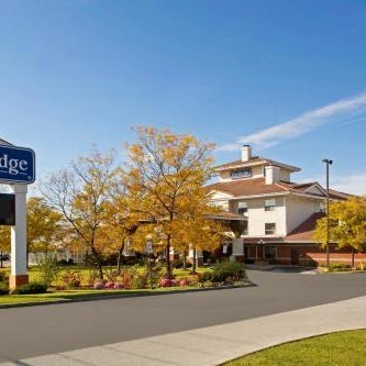 Travelodge by Wyndham Oshawa Whitby Thumbnail