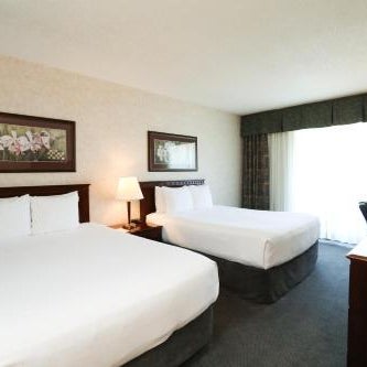 Atrium Hotel Vancouver Thumbnail