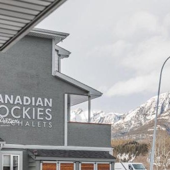 Canadian Rockies Chalets Thumbnail