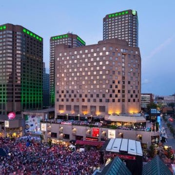 DoubleTree by Hilton Montreal Thumbnail