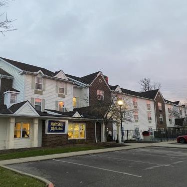 MainStay Suites Middleburg Heights Cleveland Airport Thumbnail