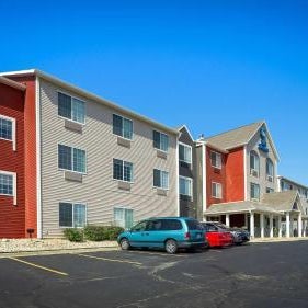 Best Western Worlds of Fun Inn & Suites Thumbnail
