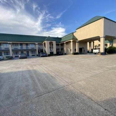 SureStay Plus Hotel by Best Western Hammond Thumbnail