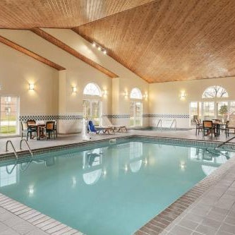 Country Inn & Suites by Radisson, Ames, IA Thumbnail