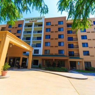 Courtyard by Marriott New Orleans Metairie Thumbnail