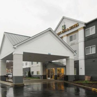 Wingate by Wyndham Uniontown Thumbnail
