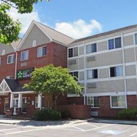 MainStay Suites Raleigh North Thumbnail