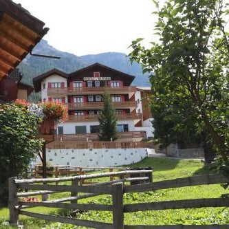 Hotel Alpina