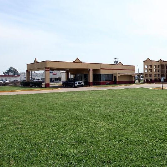 Americas Best Value Inn & Suites Greenwood Thumbnail
