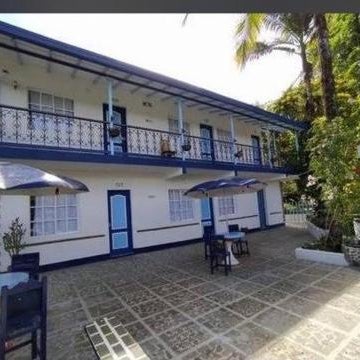 Vista Farallones Hostel
