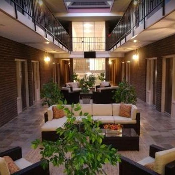 The Stables Inn & Suites Thumbnail