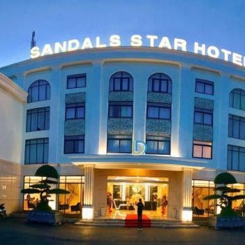 SANDALS STAR HOTEL