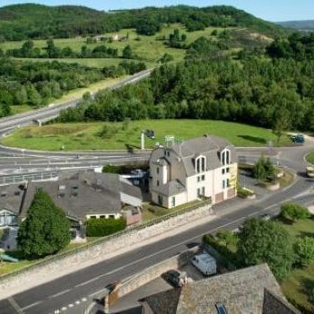 Hôtel-Restaurant Le Calice Du Gevaudan - A75
