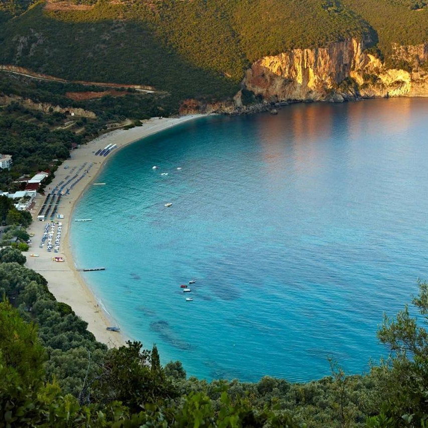 Lichnos Beach
