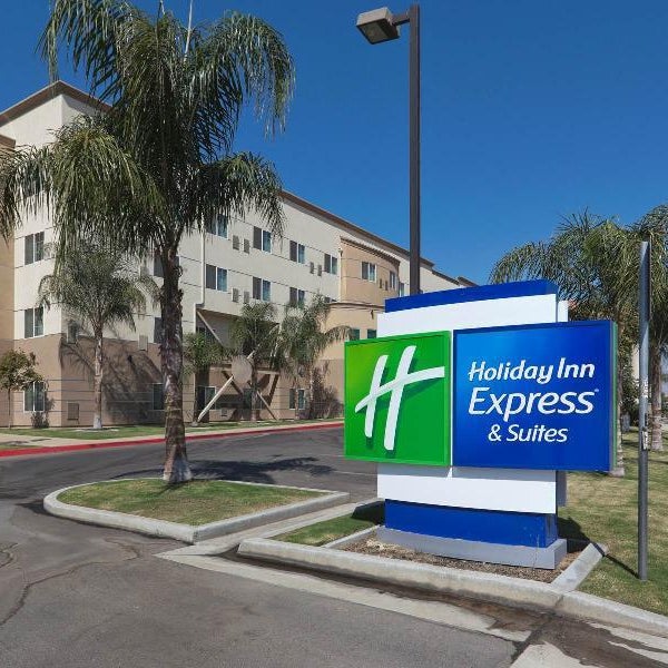 Holiday Inn Express Hotel & Suites Bakersfield Central By IHG Thumbnail