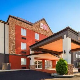 Best Western Plus New Cumberland Inn & Suites Thumbnail