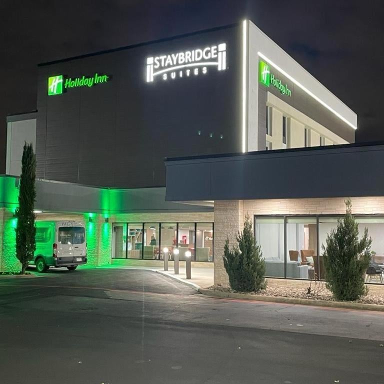 Staybridge Suites Dallas Market Ctr Love Field by IHG Thumbnail