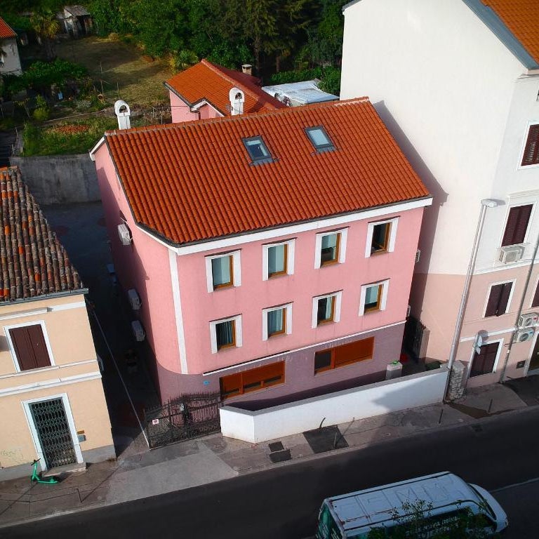 Agostini - Contactless apartments Vukovarska - FREE PARKING Thumbnail