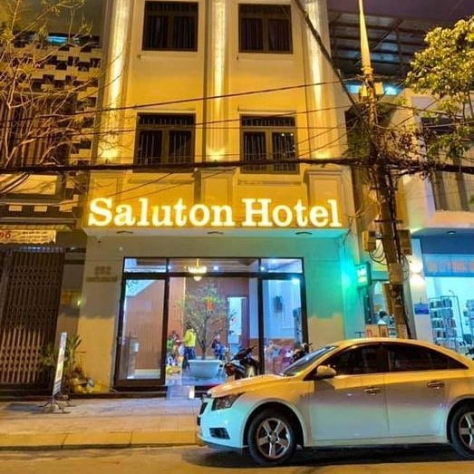 Saluton Hotel
