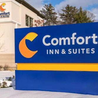 Comfort Inn & Suites Lake George Thumbnail