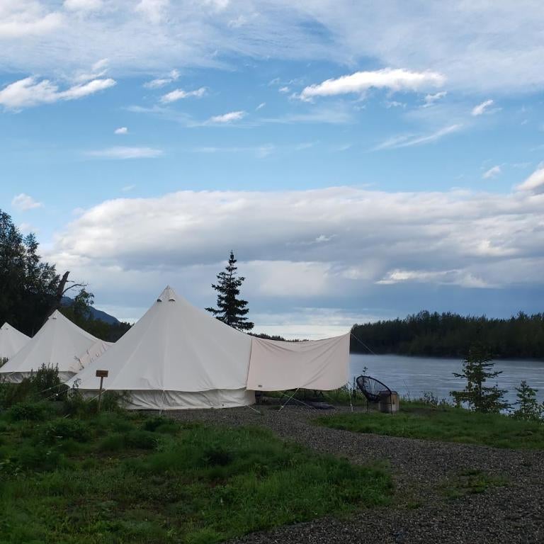 Lulu's Glamping Tents and Events with Exceptional River View