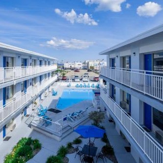 The Atlantic, BW Signature Collection Thumbnail