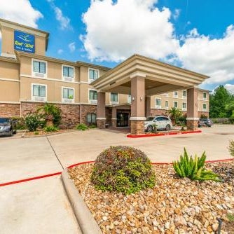 Restwell Inn & Suites I-45 North Thumbnail