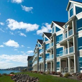 Beacon Pointe on Lake Superior Thumbnail
