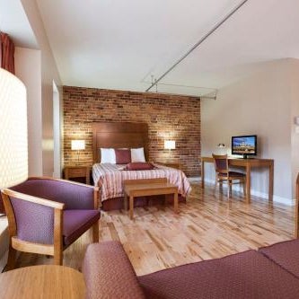 Hotel Quartier des Spectacles Thumbnail