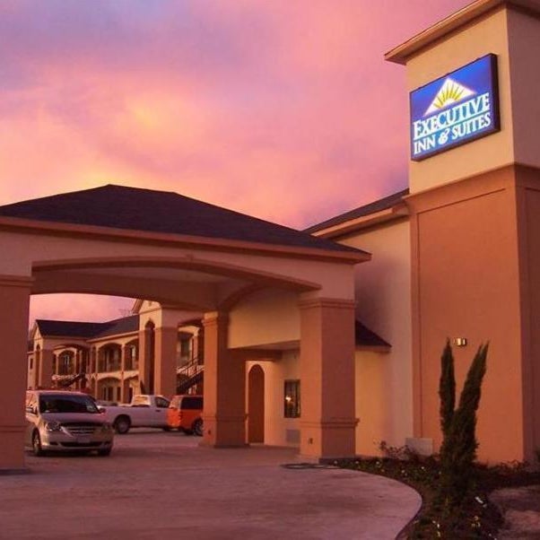 Executive Inn And Suites Joaquin Thumbnail