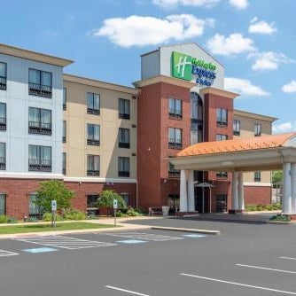 Holiday Inn Express & Suites - New Philadelphia Southwest By IHG Thumbnail