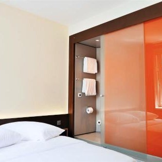 easyHotel Zürich City Centre Thumbnail