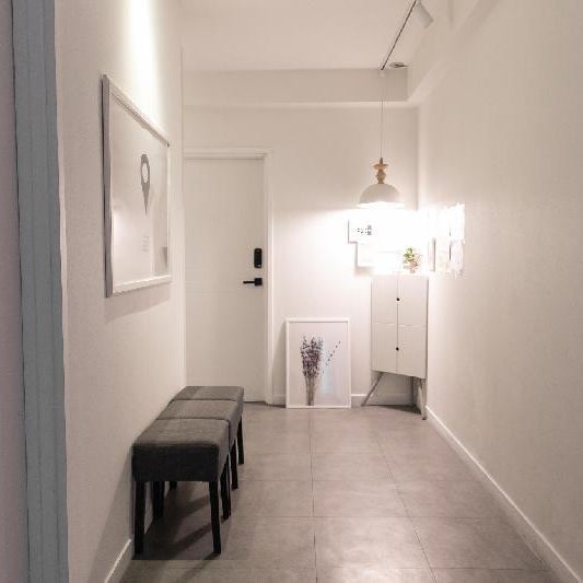 Queen House Hongdae Thumbnail