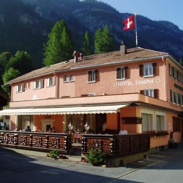 Tamina Hotel