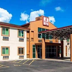 Seasons Inn Traverse City Thumbnail