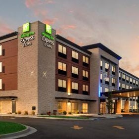 Holiday Inn Express & Suites Racine By IHG Thumbnail