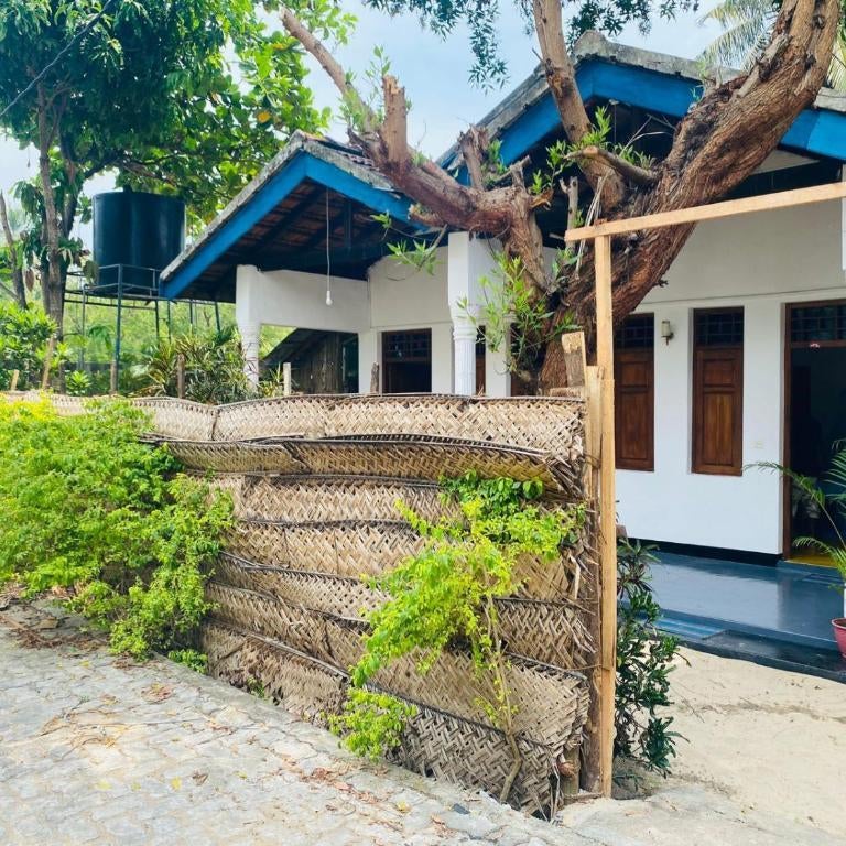 Aaliya Bay