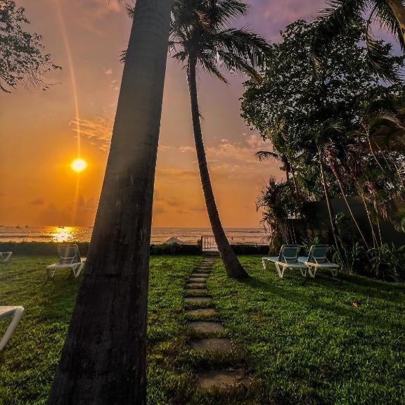 Perla de la Playa Beachfront Hotel Thumbnail