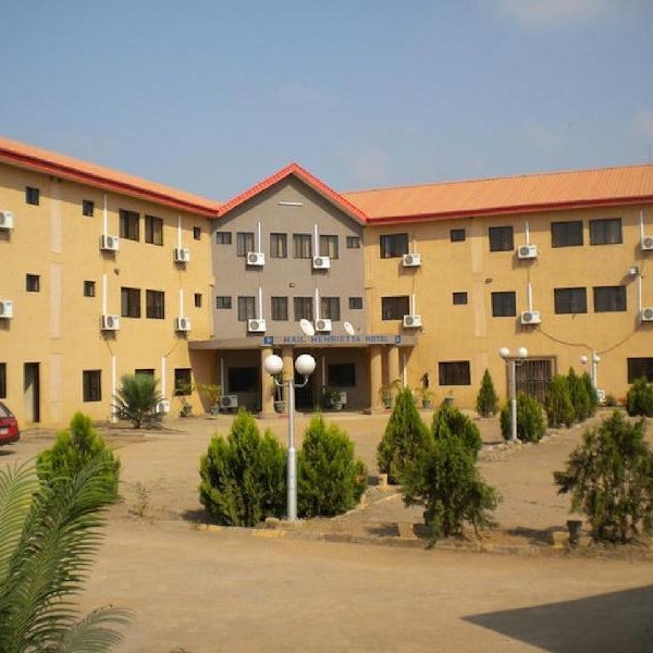 Hail Henrietta Hotels Thumbnail