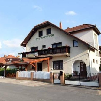 Pingvin Cukrászda Apartman felső szint
