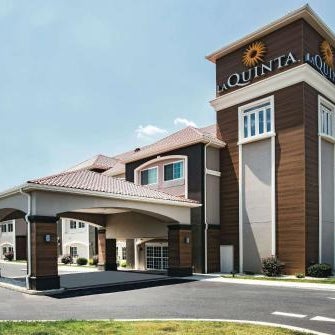 La Quinta Inn & Suites by Wyndham Chambersburg Thumbnail